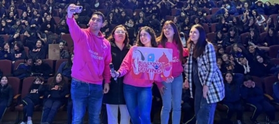 NUESTRAS ESTUDIANTES DE 4to a 8vo BÁSICO PARTICIPARON DE LA CHARLA “NOSOTRAS”.