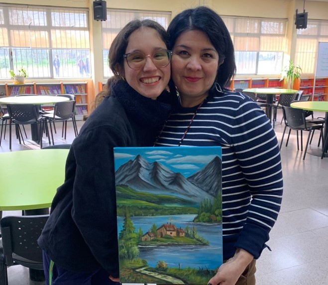 PINTURA DONADA POR NUESTRA ALUMNA JETSELYS MANSILLA, ADORNARA NUESTRA BIBLIOTECA.